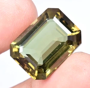 Natural Greenish Moldavite 23.15 Ct Emerald Certified Excellent Gemstone - Picture 1 of 6