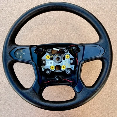 GMC SIERRA 1500 2014-2019 volante con interruptores de control OEM 84401281 Foto 1 de 4