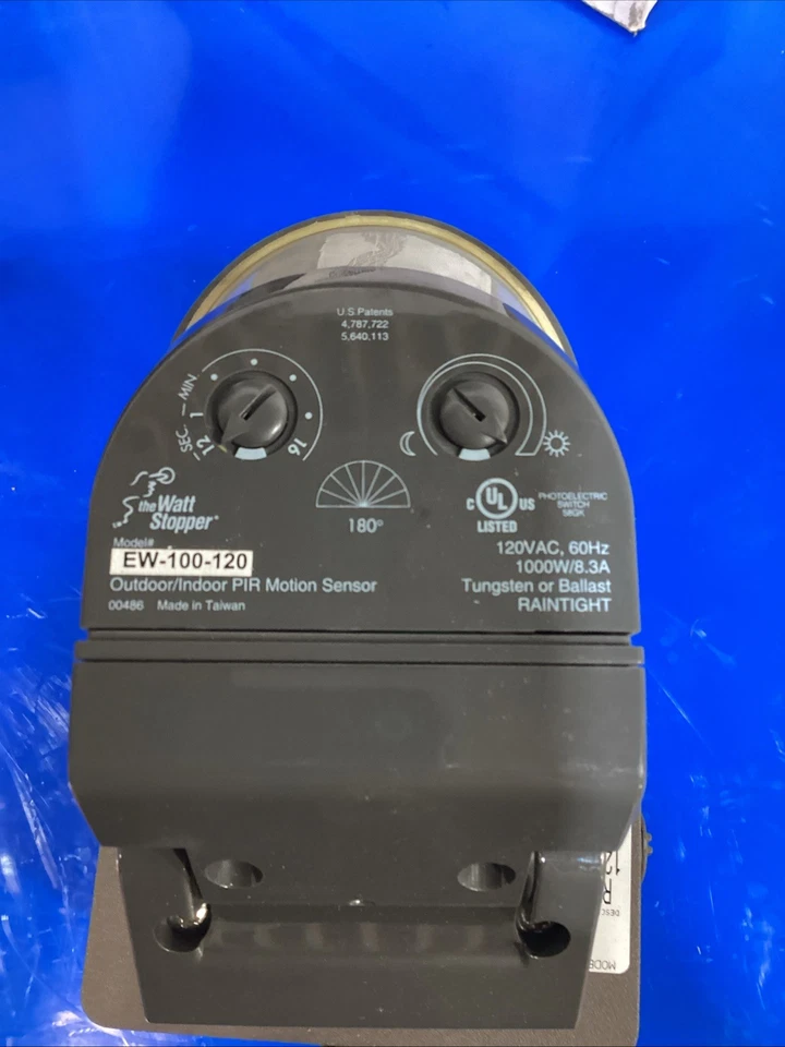 Wattstopper EW-200-120-W 120 VAC 270 Degrees Isolated Relay White Outdoor Sensor - Image 1 of 3