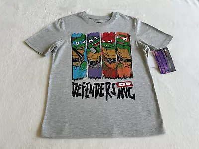Teenage Mutant Ninja Turtles Boys Defenders of NYC Gray Graphic T-Shirt Size 6-7 - Image 1 of 4