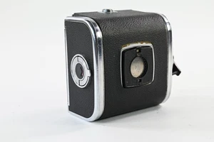 Hasselblad A12 botón en V rollo película trasera cromada [inserto no coincidente] #G719 - Imagen 1 de 7