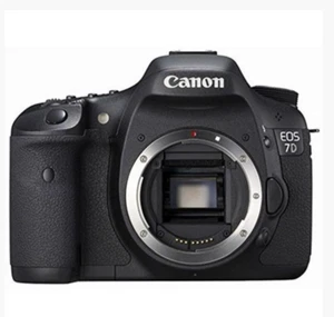 Canon EOS 7D Mark II 20.2MP Digital SLR Camera - Picture 1 of 5