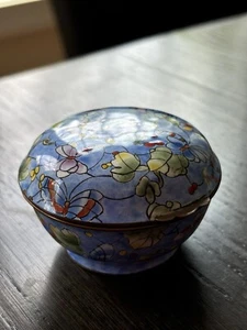 Chinese Enameled Copper Round Hinged Trinket Box Butterflies - Picture 1 of 5