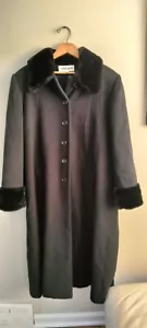 Vtg. Albert Nipon Women's Made in USA, Wool Black Coat Size 8 - Picture 1 of 8