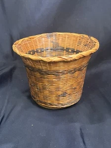 VINTAGE WICKET WASTE BASKET 4.75” - Picture 1 of 5