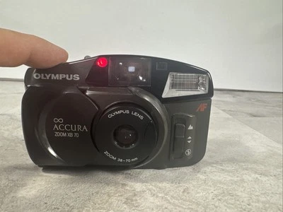 Olympus Zoom XB 70 Accura 35mm Point & Shoot Auto Focus Film Camera Vintage - Image 1 of 4