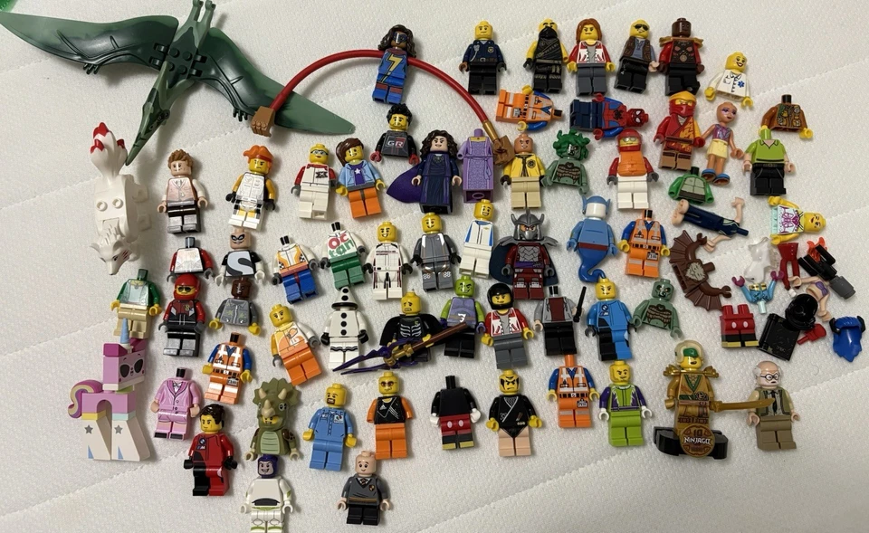 Lot Of Lego Minifigures (Marvel, Ninjago, CMFs, TMNT, Harry Potter, Etc.) - Image 1 of 1