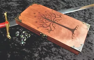 Tree Of Gondor Personalisierte D&D Würfelbox Roll Tablett DND TTRPG Geschenk - Bild 1 von 6