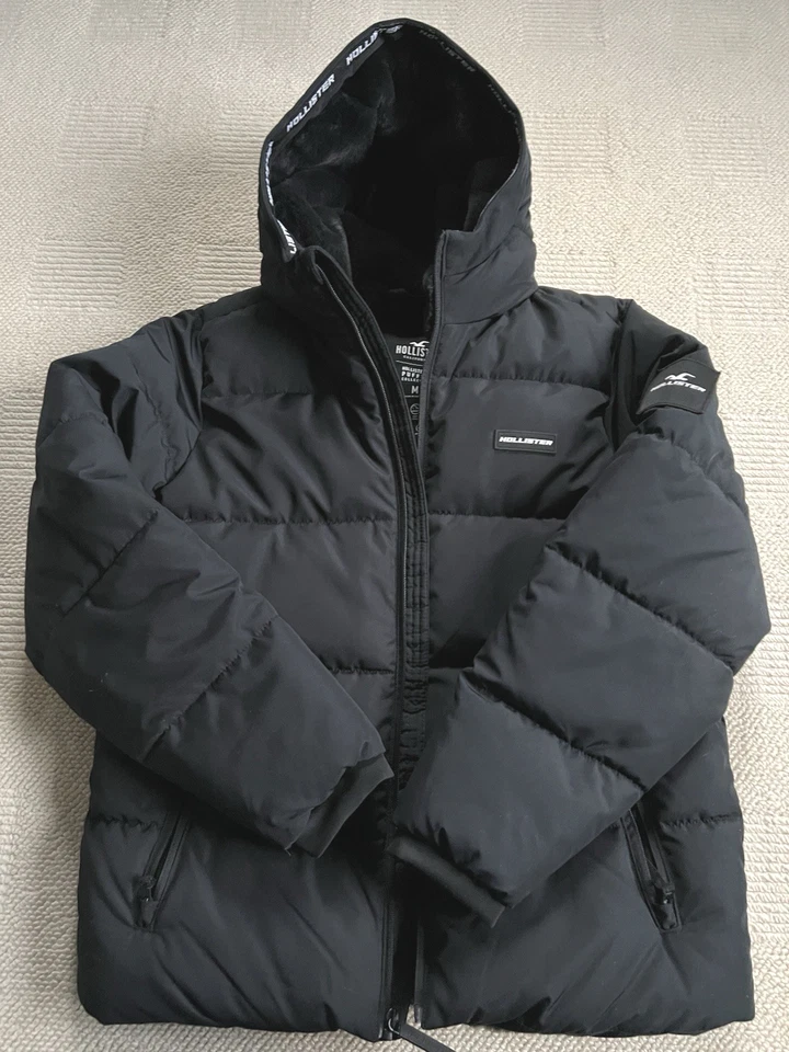 MENS HOLLISTER HOODED PUFFER JACKET FAUX FUR LINING SIZE M - Image 1 of 4