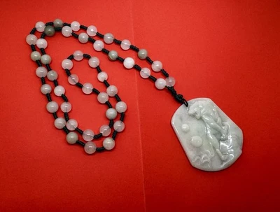 "Colgante de tigre tallado en jadeíta con cuentas cadena trenzada a mano verde 26""" Foto 1 de 4