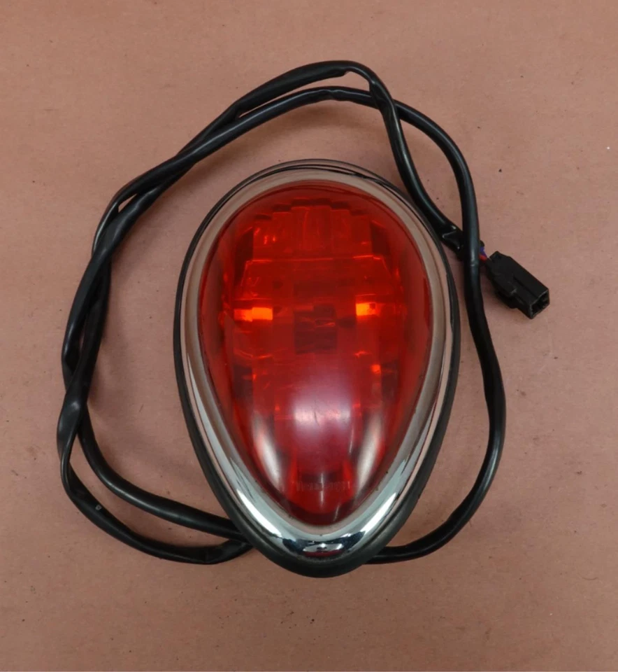 TRIUMPH ROCKET III TOURING 2013 07-17 luz de freno trasera lámpara luz trasera Foto 1 de 4