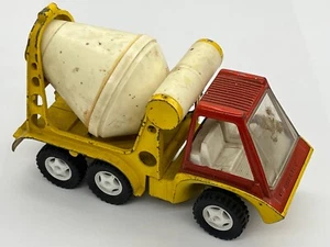 1969 Hubley Turning Cement Mixer Vehicle Construction Truck READ Yellow Red - Picture 1 of 17