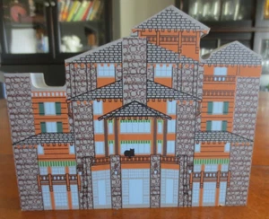 The Cat's Meow Village Crown Jewels of the National Park Ahwahnee Hotel Yosemite - Picture 1 of 2