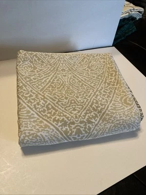 Cortina de Ducha de Tela Cynthia Rowley 72" X 72" Estampada Ombre Marrón Tostado Blanco Foto 1 de 4