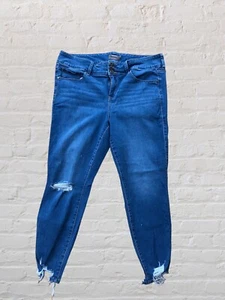 Torrid Women's Feel the Fit Super Soft Jeggings Jeans Ripped Distressed Size 18R - Picture 1 of 9