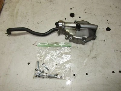 1980 81 82 Honda CB750K CB750C CB750F CB750 tampa da bomba de óleo - Imagem 1 de 3