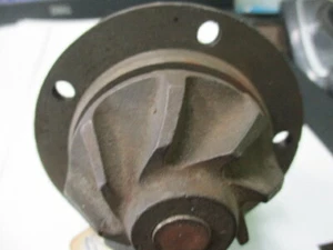 Mercedes Benz waterpump 4 bolt, 102001720, 220, 230, 240D, 280SE, 280SL, NOS - Picture 1 of 6