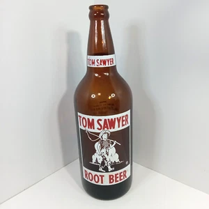 Vintage Tom Sawyer Root Beer Bottle 30oz ACL Amber Soda 1950s Middleton Mass Rarität - Bild 1 von 8