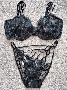 NWT VICTORIA'S SECRET VERY SEXY LOW CUT DEMI 38DD STRAPPY BIKINI XL HEARTS SET - Picture 1 of 5