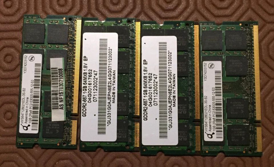 Ram ddr2 1gb sodimm pc2 5300 667 mhz 1,8V per notebook portatili - Immagine 1 di 1