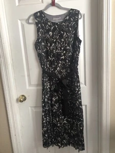 Vestido midi forrado plisado cuello redondo pulóver negro Liz Claiborne para mujer talla 14. - Imagen 1 de 13