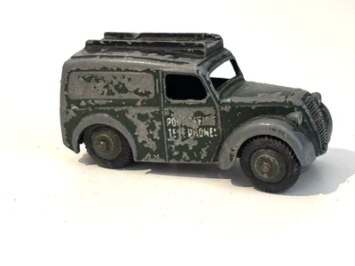 1956 vintage Dinky Austin Morris Telephone Service Van diecast 1.43 B2 - Image 1 of 4
