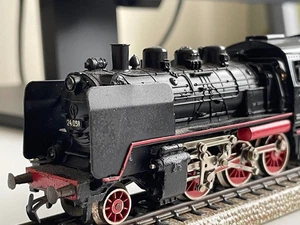 Marklin 3 Rail DB Black/Red 2=6-0 24 058 Steam Loco - Picture 1 of 11