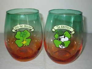 Peanuts Set of 2 Irish Shamrock Curved Drinking Wine Glasses Snoopy + Woodstock - Picture 1 of 8