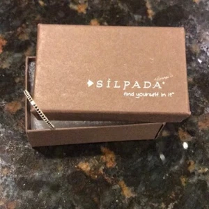 Silpada schwarzer Spinell und Sterlingsilberband R2931 Größe 7 nicht mehr produziert  - Bild 1 von 12