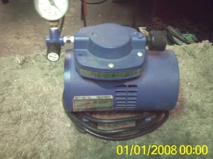 MEDLINE VAKUUMPUMPE HCS 901 ABSAUGUNG - Bild 1 von 4
