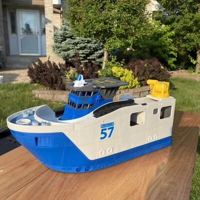 Mattel BFN57 Matchbox Multi Color Boat 2013 Matchbox Car Rescue Boat / Fast Ship - Image 1 of 4