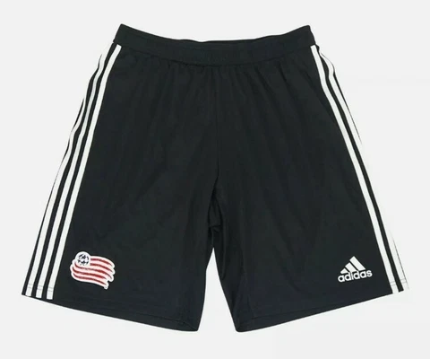 Adidas MLS New England Revolution  Team Crest Training Shorts Blue NWT mens Sz L Cover