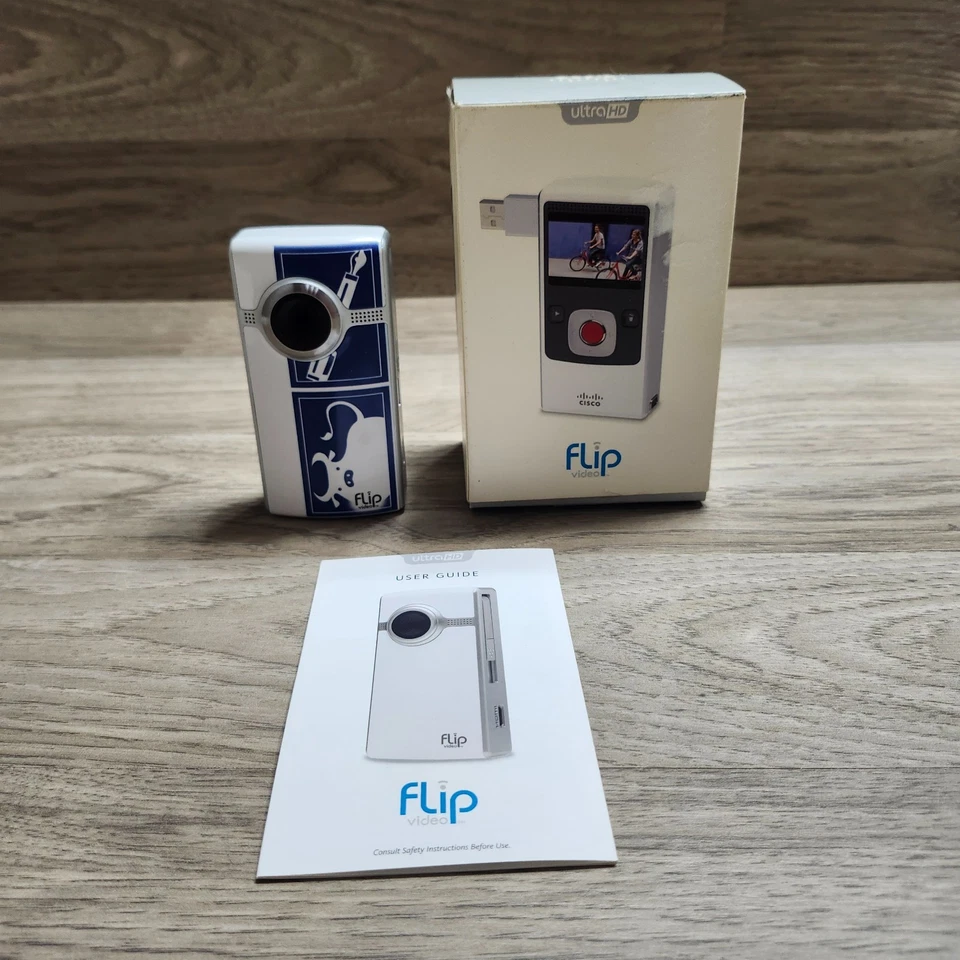 CISCO Flip Video U260 UltraHD 4 GB Camcorder White and Blue Model U260 - Image 1 of 4