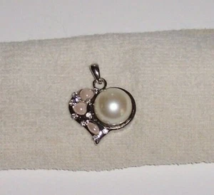 SNAP Pearls & Rhinestones on Heart Shaped Pendant with Big Pearl Center Snap - Picture 1 of 1