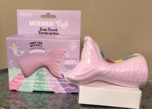 Mermaid Tail Bath Bomb Turns your Bath into a Rainbow New in Box - Picture 1 of 4