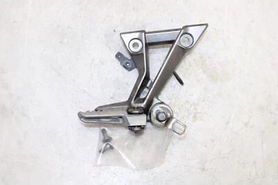 13-17 KAWASAKI NINJA 300 EX300B ABS ОРИГИНАЛЬНЫЙ ПРАВЫЙ ЗАДНИЙ ПАССАЖИРСКИЙ КОЛЫШЕК - Изображение 1 из 4