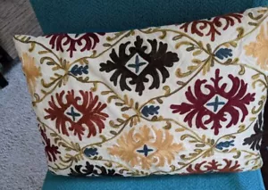 Pier One crewel embroidered zippered pillow - Picture 1 of 3