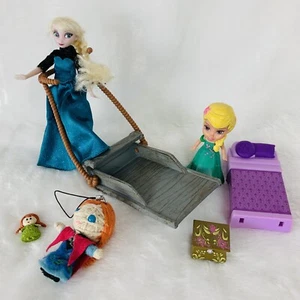 Disney Store Frozen Elsa 5" Modepuppe, Anna, Spielzeug Set Schlitten, Little Kingdom Bett - Bild 1 von 12