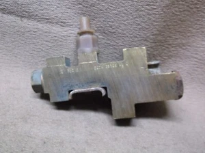 1970 1971 1972 1973 MERCURY COUGAR FORD MUSTANG BRAKE DISTRIBUTION BLOCK SWITCH - Picture 1 of 14