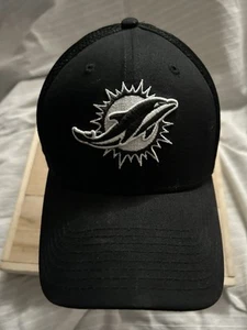 Gorra de los Miami Dolphins 39Thirty Negra Blanca NFL Fútbol Nueva Era Hombres Sombrero Talla S/M - Imagen 1 de 7