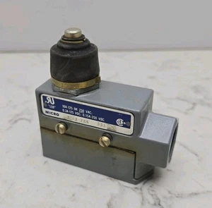 Honeywell Mikroschalter DTE6-2RN Schwerlast Endschalter Kolbenantrieb Neu - Bild 1 von 14