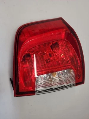 Luz trasera derecha pasajero Ford Edge 2011-2014 lente roja transparente  Foto 1 de 4