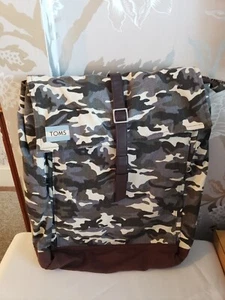 Toms Adventurer Canvas Camo 14" Laptop Backpack Gray Black Beige Brown - Picture 1 of 12