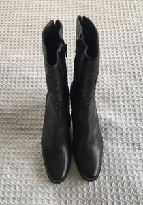 Via Spiga Women's Black Vero Cuoio Mid Calf Boots Block Heel Zip-Up Shoes 5.5M - Picture 1 of 12