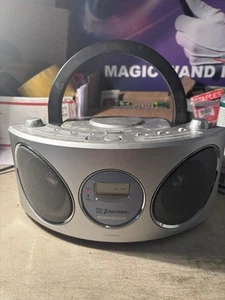 EMERSON PD6810 CD AM/FM RADIO BOOMBOX LETTORE STEREO EXTRA BASS EXPANDER PORTATILE - Foto 1 di 6