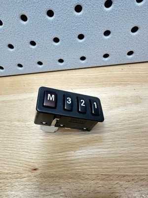 96-01 BMW E38 740I 740IL 750IL левый передний переключатель сиденья с памятью 8 352 160 - Изображение 1 из 4