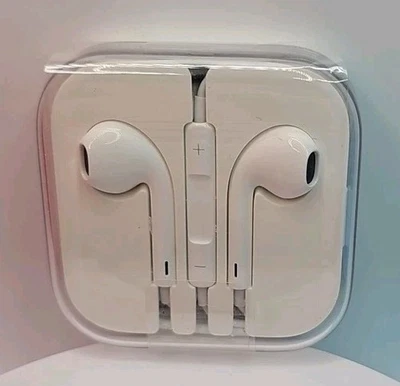 Apple OEM Wired White Ear Buds With Case 3.5mm Aux Headphones iPad iPhone iPod - Image 1 of 3