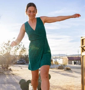 Title Nine Round Trip Dress Aruba Seamless Lightweight Breathable Travel Size XL - Picture 1 of 9