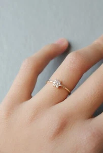 10K REAL SOLID YELLOW GOLD CLASSIC LADIES RING - Picture 1 of 11