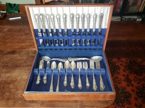 Reed & Barton Sterling Silver GEORGIAN ROSE Flatware Service for 12  78 pieces Cover